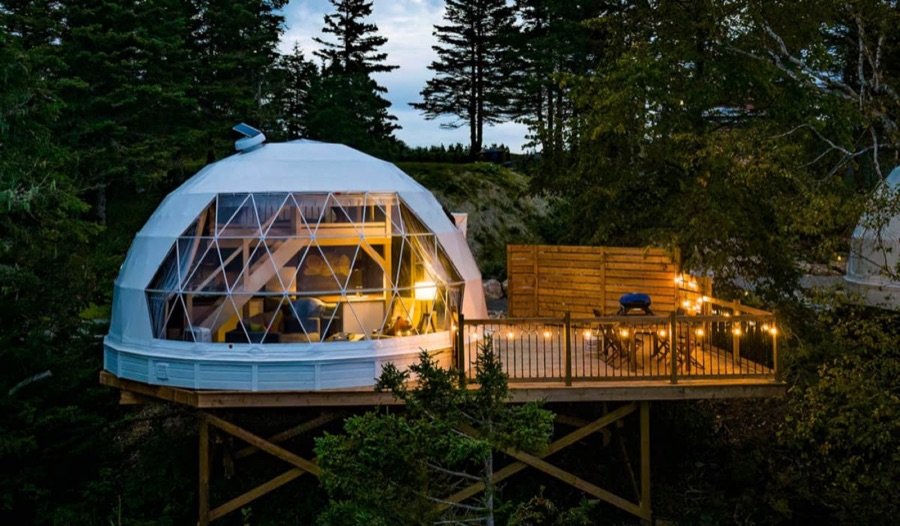 Dômes Rocher Percé au Domaine Renard (glamping de luxe)